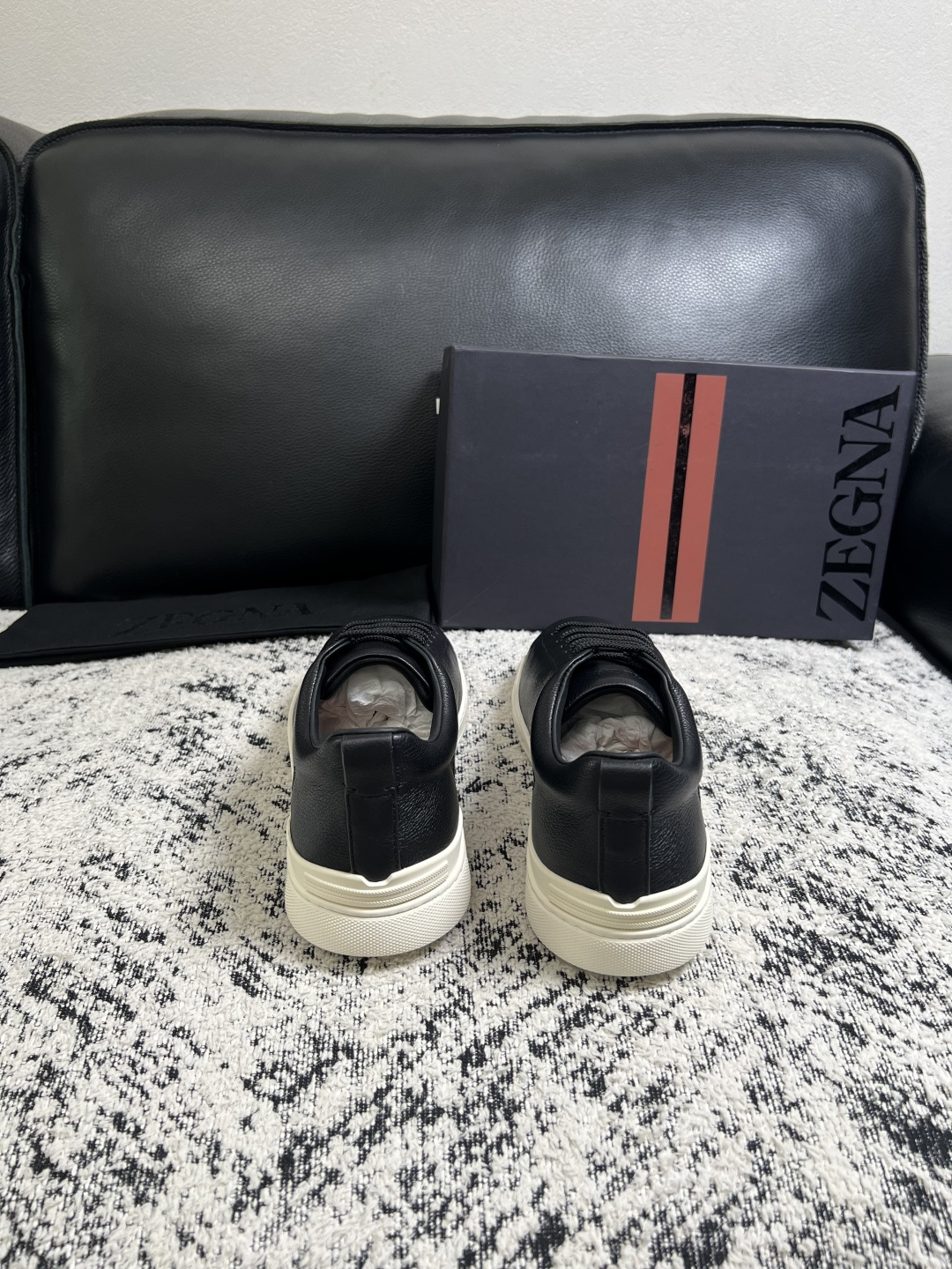 ⚠️只换码不退⚠️   Zegna  高品质  顶级工艺品  杰尼亚  专柜新款原厂配置，意大利进口牛皮面料，进口牛里垫