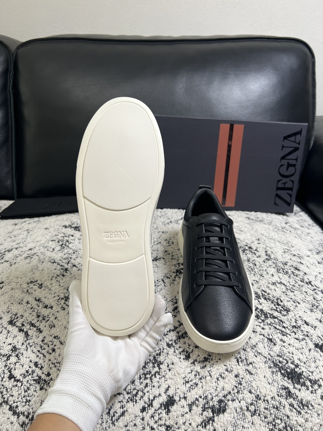 ⚠️只换码不退⚠️   Zegna  高品质  顶级工艺品  杰尼亚  专柜新款原厂配置，意大利进口牛皮面料，进口牛里垫