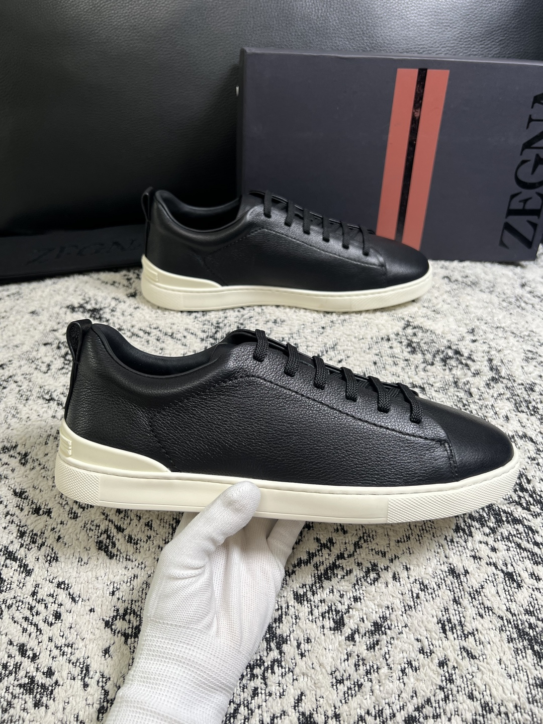 ⚠️只换码不退⚠️   Zegna  高品质  顶级工艺品  杰尼亚  专柜新款原厂配置，意大利进口牛皮面料，进口牛里垫