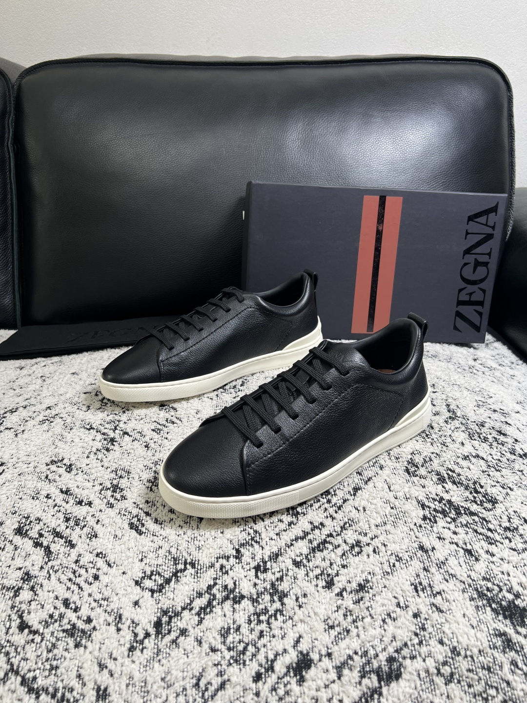 ⚠️只换码不退⚠️   Zegna  高品质  顶级工艺品  杰尼亚  专柜新款原厂配置，意大利进口牛皮面料，进口牛里垫