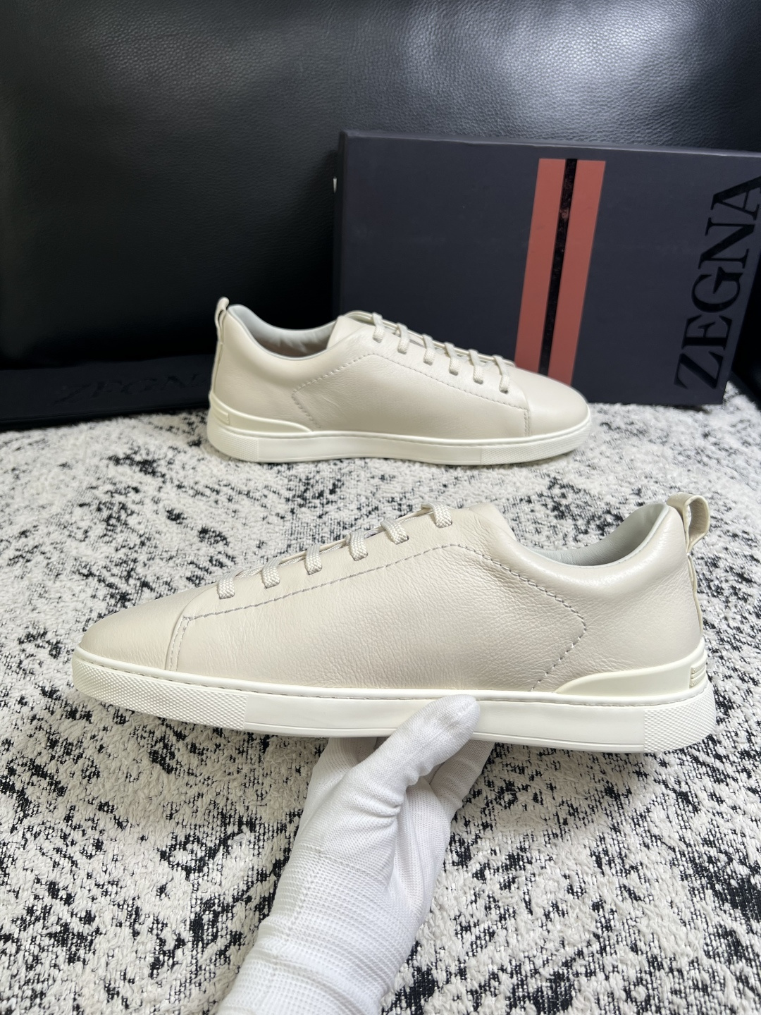 ⚠️只换码不退⚠️   Zegna  高品质  顶级工艺品  杰尼亚  专柜新款原厂配置，意大利进口牛皮面料，进口牛里垫