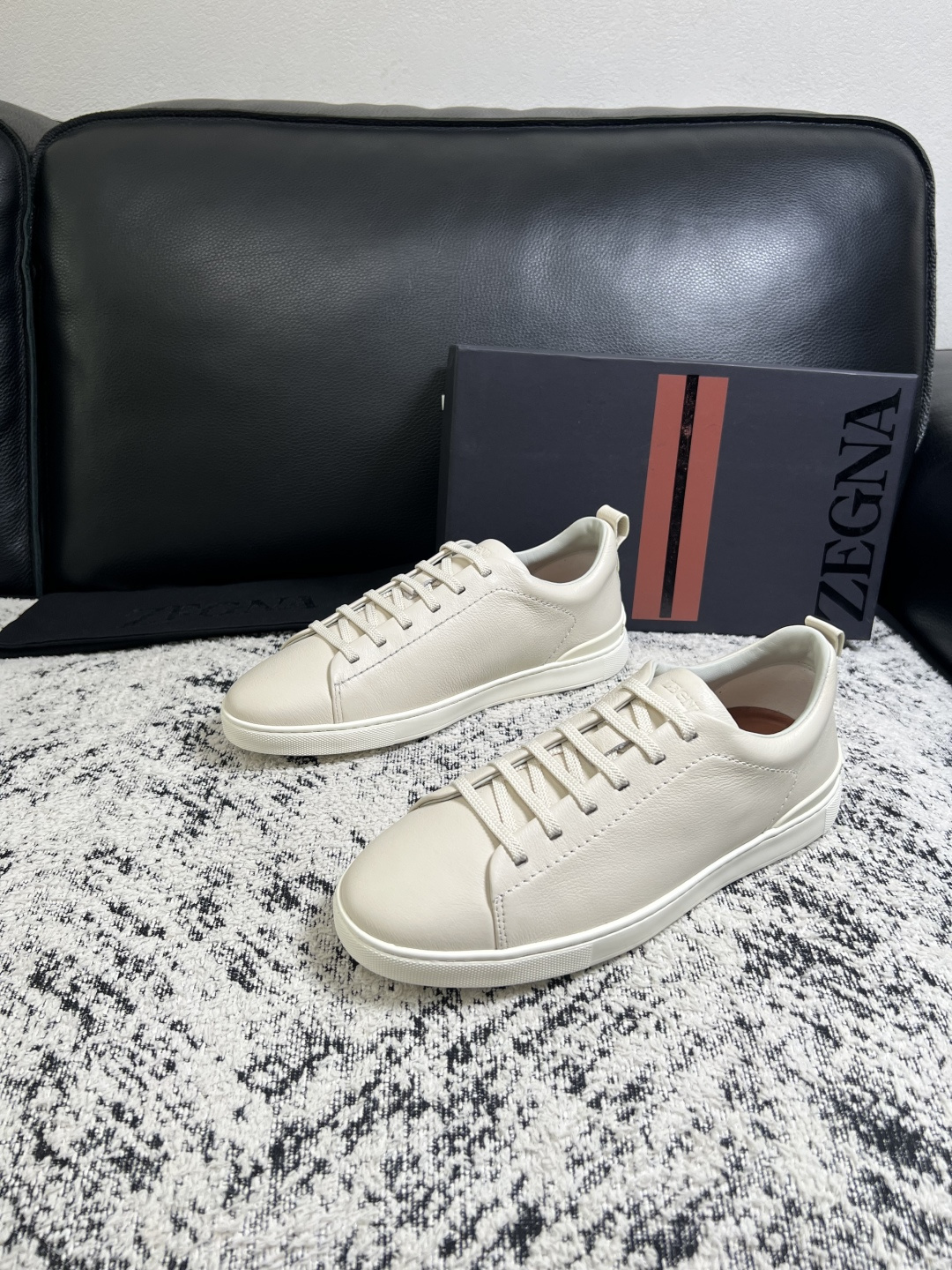 ⚠️只换码不退⚠️   Zegna  高品质  顶级工艺品  杰尼亚  专柜新款原厂配置，意大利进口牛皮面料，进口牛里垫