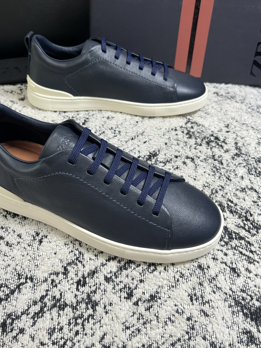 ⚠️只换码不退⚠️   Zegna  高品质  顶级工艺品  杰尼亚  专柜新款原厂配置，意大利进口牛皮面料，进口牛里垫