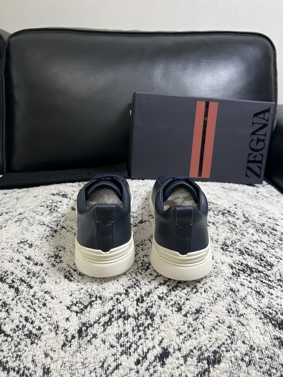 ⚠️只换码不退⚠️   Zegna  高品质  顶级工艺品  杰尼亚  专柜新款原厂配置，意大利进口牛皮面料，进口牛里垫