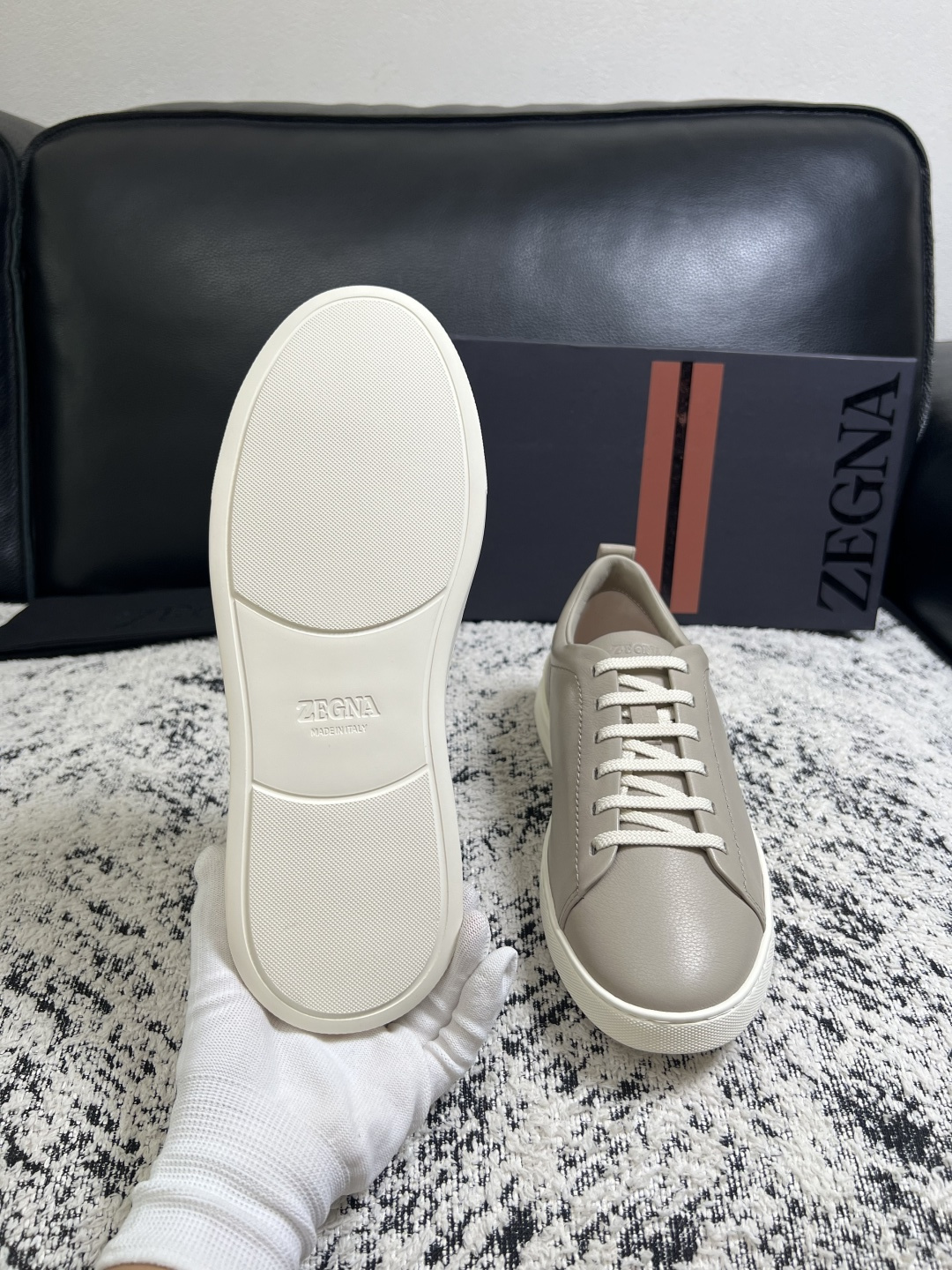 ⚠️只换码不退⚠️   Zegna  高品质  顶级工艺品  杰尼亚  专柜新款原厂配置，意大利进口牛皮面料，进口牛里垫