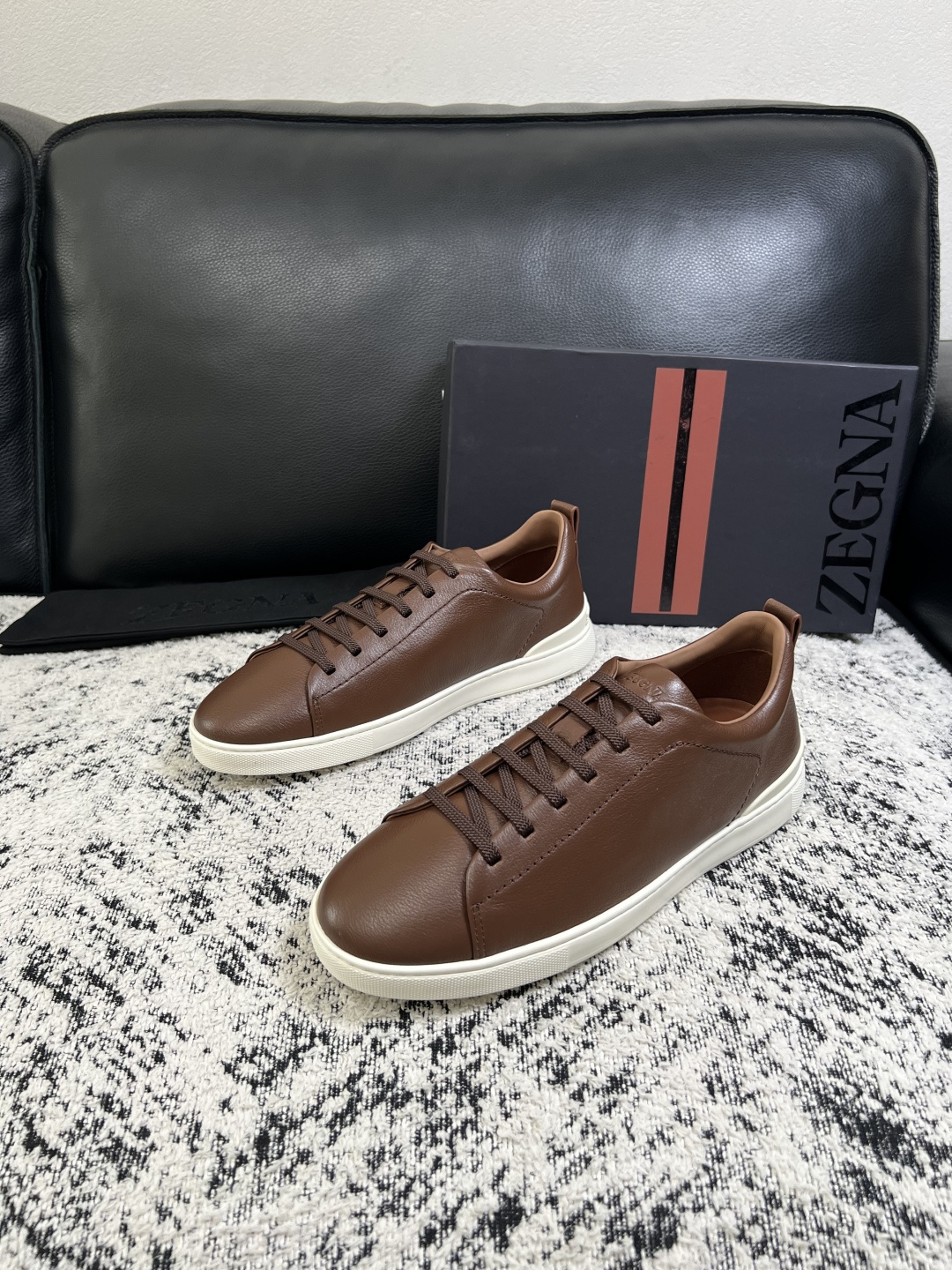 ⚠️只换码不退⚠️   Zegna  高品质  顶级工艺品  杰尼亚  专柜新款原厂配置，意大利进口牛皮面料，进口牛里垫