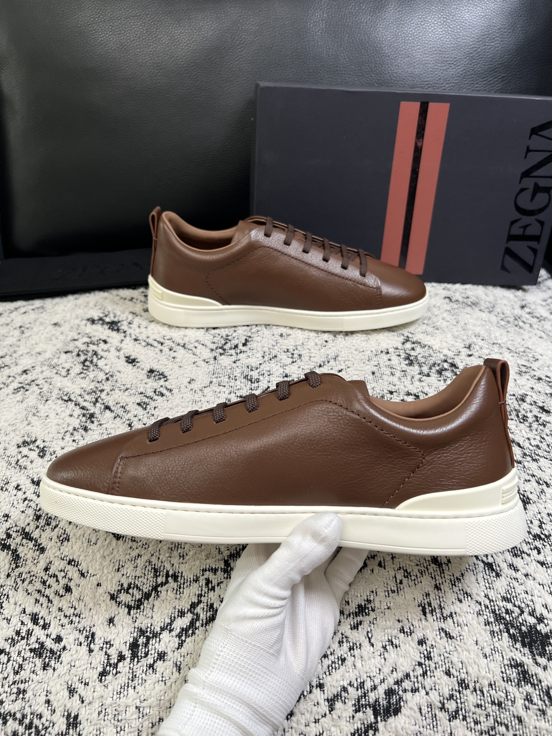 ⚠️只换码不退⚠️   Zegna  高品质  顶级工艺品  杰尼亚  专柜新款原厂配置，意大利进口牛皮面料，进口牛里垫