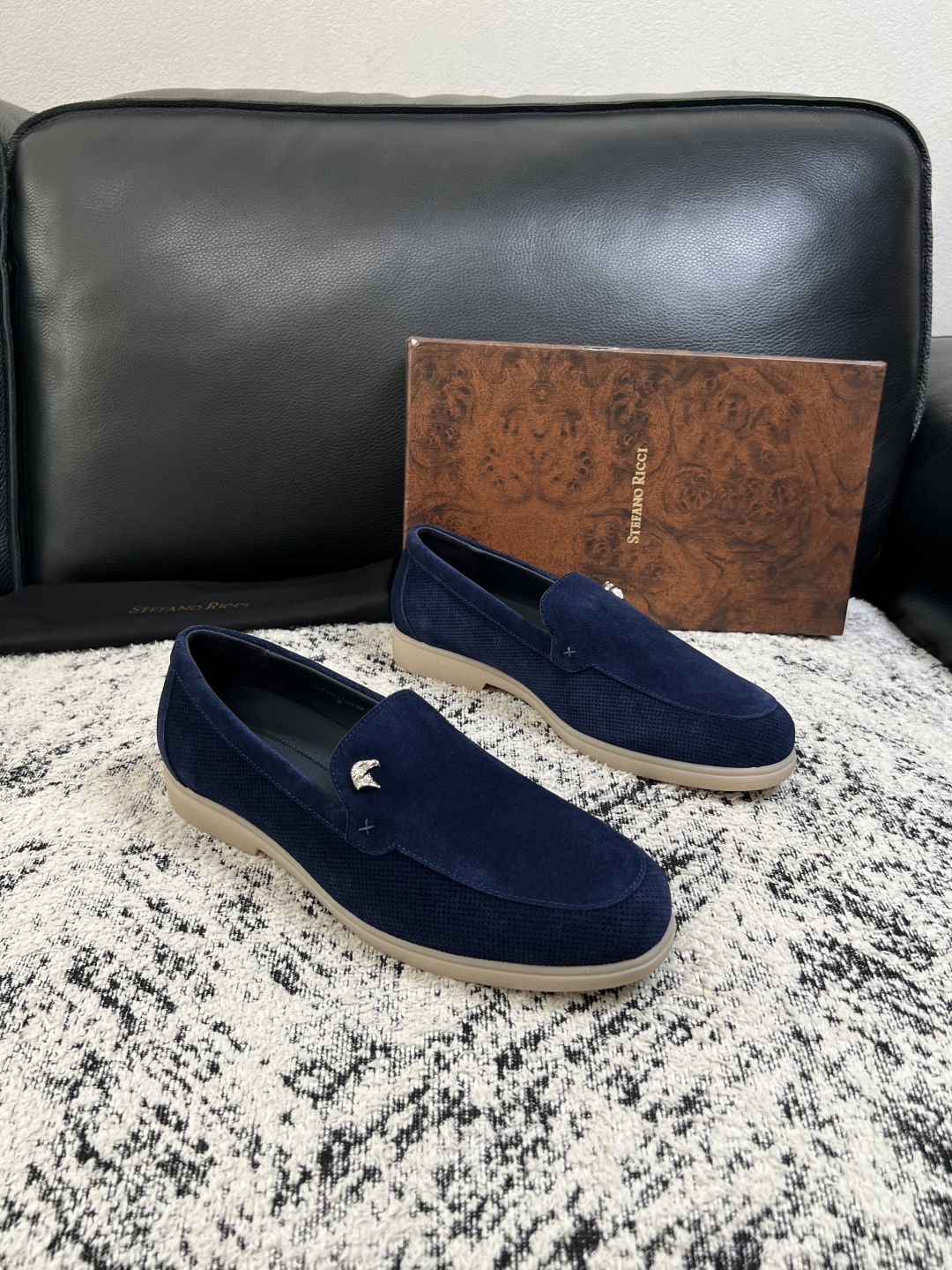 NO:955456,Only code exchange will not be returned StefanoRicci high quality top handicrafts Stephen Raunich counter new products synchronized, uppers imported cowhide patchwork fabric from Italy, imported water-dyed cowhide lining, original soles specially provided by the original factory, exclusive movable molded soles super comfortable, original factory and single goods, high quality, welcome to compare, code number 39-45,,cowhide19860909只换码不退 StefanoRicci 高品质 顶级工艺品史蒂芬 劳尼治 专柜新品同步,鞋面意大利进口牛皮拼布面料,进口水染牛皮内里垫,鞋底原厂特供原版底,独家活动成型底超级舒适,原厂跟单货, 高品质,欢迎对比,码数 39-45,,cowhide,Men's shoes