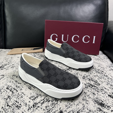 Gucci 高品质 顶级工艺品 古奇 专柜新款原厂配置,意大利进口牛皮面料,进口牛皮内里垫,透气舒适,鞋底:原厂特 Gucci 高品质 顶级工艺品 古奇 专柜新款原厂配置,意大利进口牛皮面料,进口牛皮内里垫,透气舒适,鞋底:原厂特