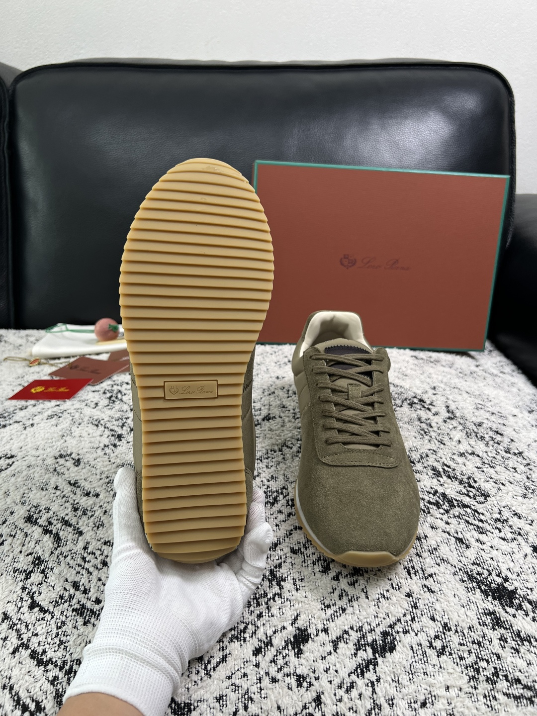 Loro Piana  高品质  顶级工艺品  诺悠翩雅  新品专柜同步原厂配置，鞋面意大利进口牛皮面料，高品质拼接工艺