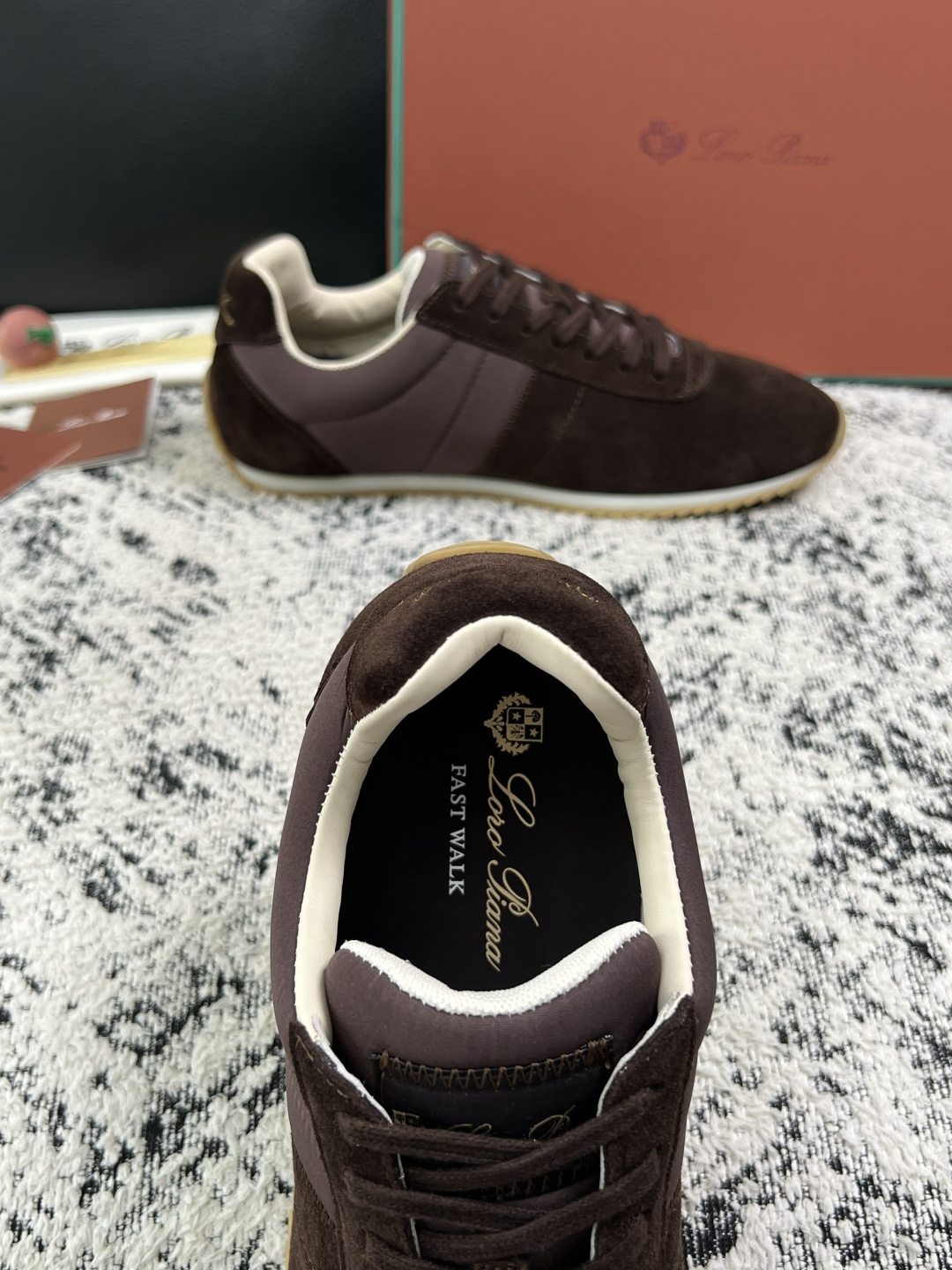 Loro Piana  高品质  顶级工艺品  诺悠翩雅  新品专柜同步原厂配置，鞋面意大利进口牛皮面料，高品质拼接工艺