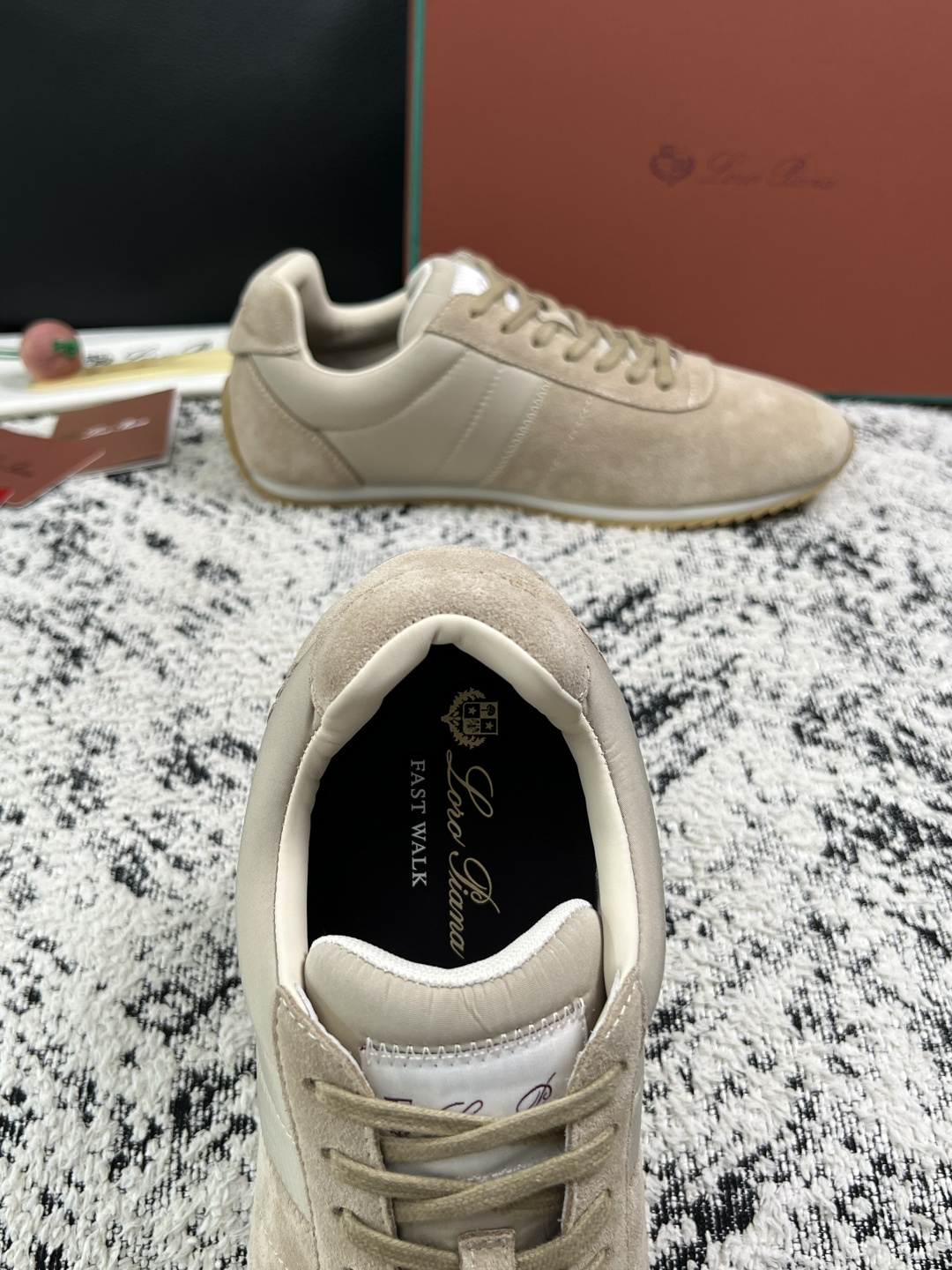 Loro Piana  高品质  顶级工艺品  诺悠翩雅  新品专柜同步原厂配置，鞋面意大利进口牛皮面料，高品质拼接工艺