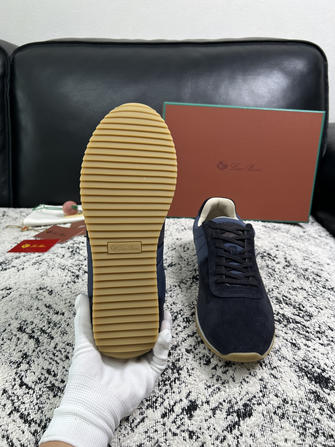 Loro Piana  高品质  顶级工艺品  诺悠翩雅  新品专柜同步原厂配置，鞋面意大利进口牛皮面料，高品质拼接工艺