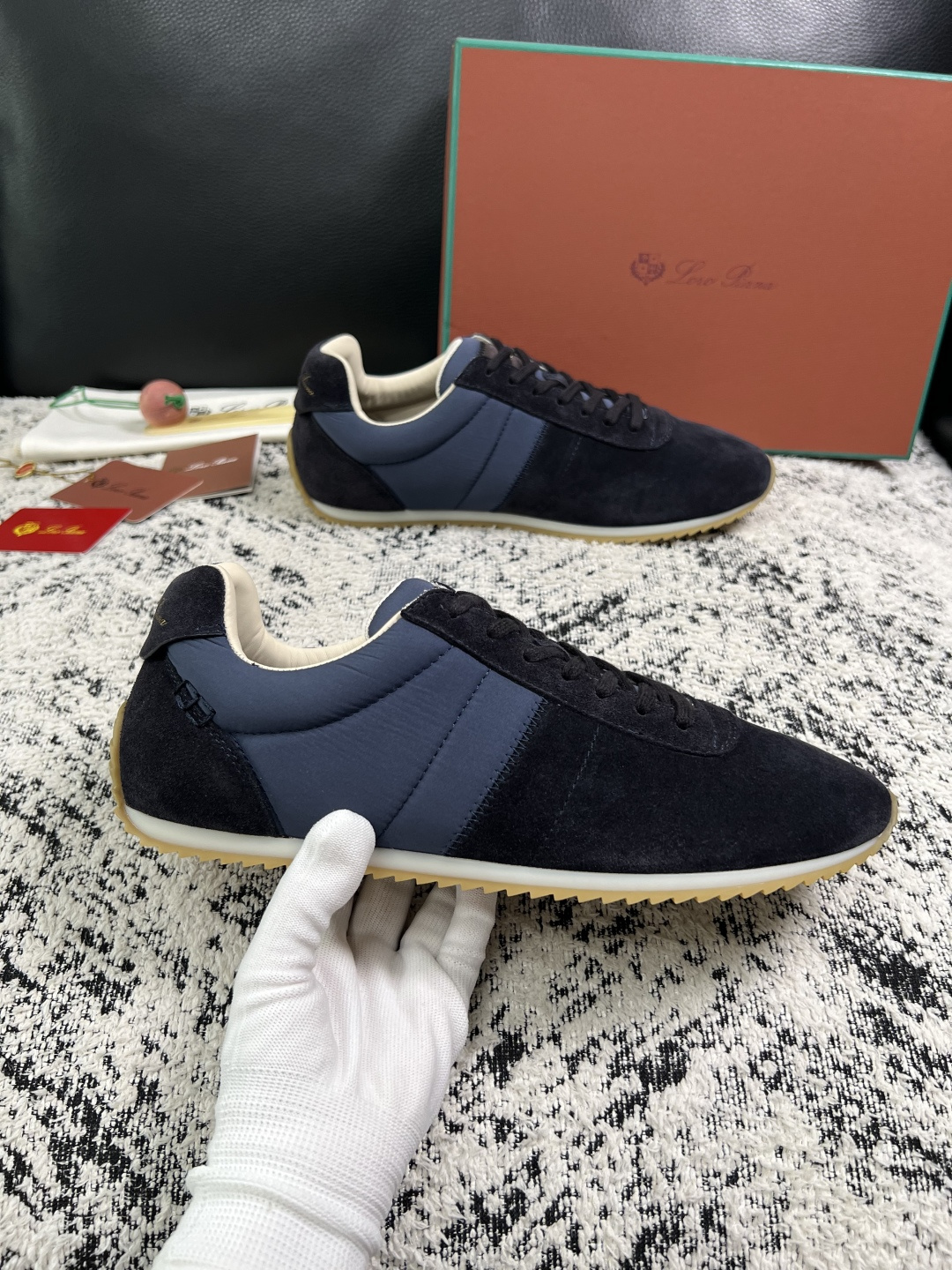 Loro Piana  高品质  顶级工艺品  诺悠翩雅  新品专柜同步原厂配置，鞋面意大利进口牛皮面料，高品质拼接工艺