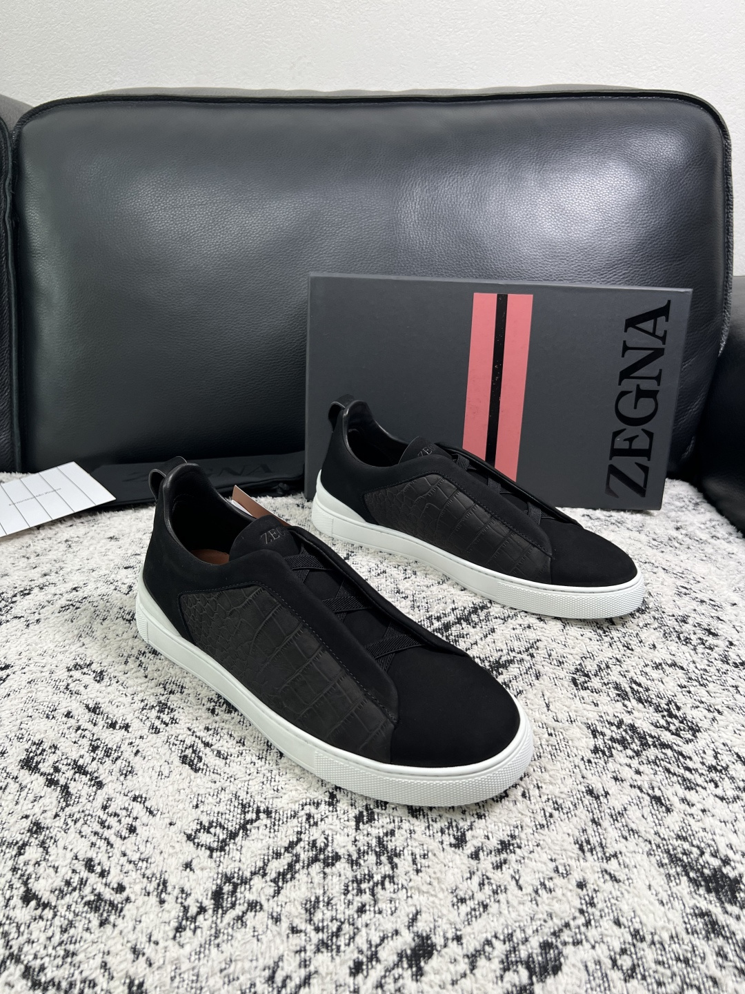 Zegna 高品质 顶级工艺品 杰尼亚 专柜新款原厂配置,意大利进口牛皮面料,进口牛里垫,透气舒适,鞋底:原厂特 Zegna 高品质 顶级工艺品 杰尼亚 专柜新款原厂配置,意大利进口牛皮面料,进口牛里垫,透气舒适,鞋底:原厂特