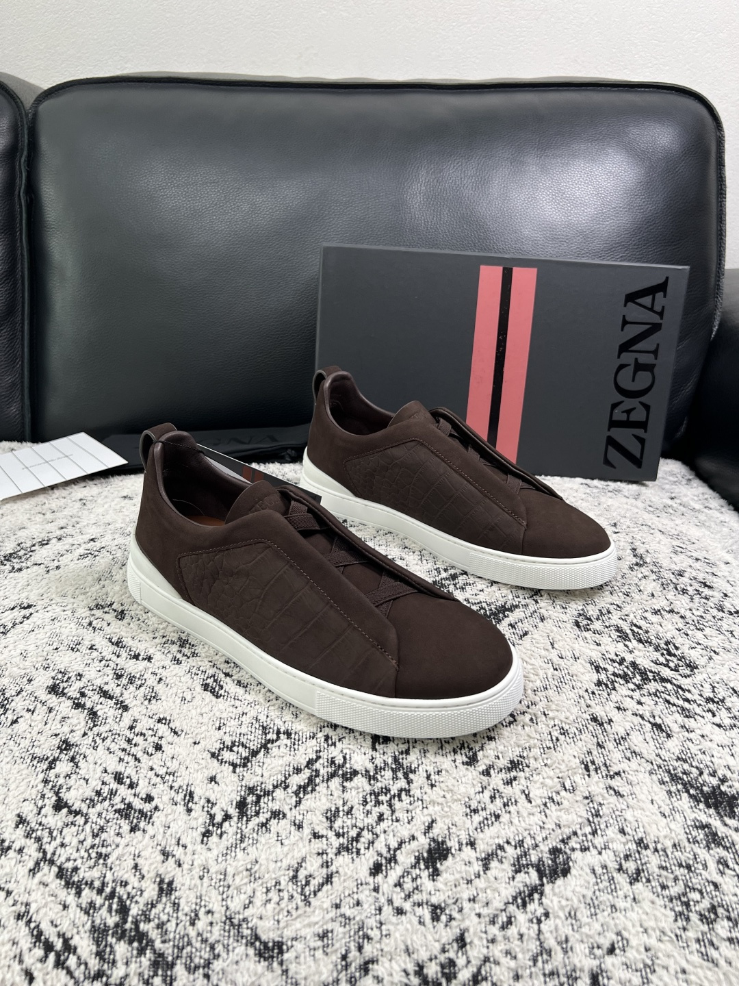 Zegna 高品质 顶级工艺品 杰尼亚 专柜新款原厂配置,意大利进口牛皮面料,进口牛里垫,透气舒适,鞋底:原厂特 Zegna 高品质 顶级工艺品 杰尼亚 专柜新款原厂配置,意大利进口牛皮面料,进口牛里垫,透气舒适,鞋底:原厂特