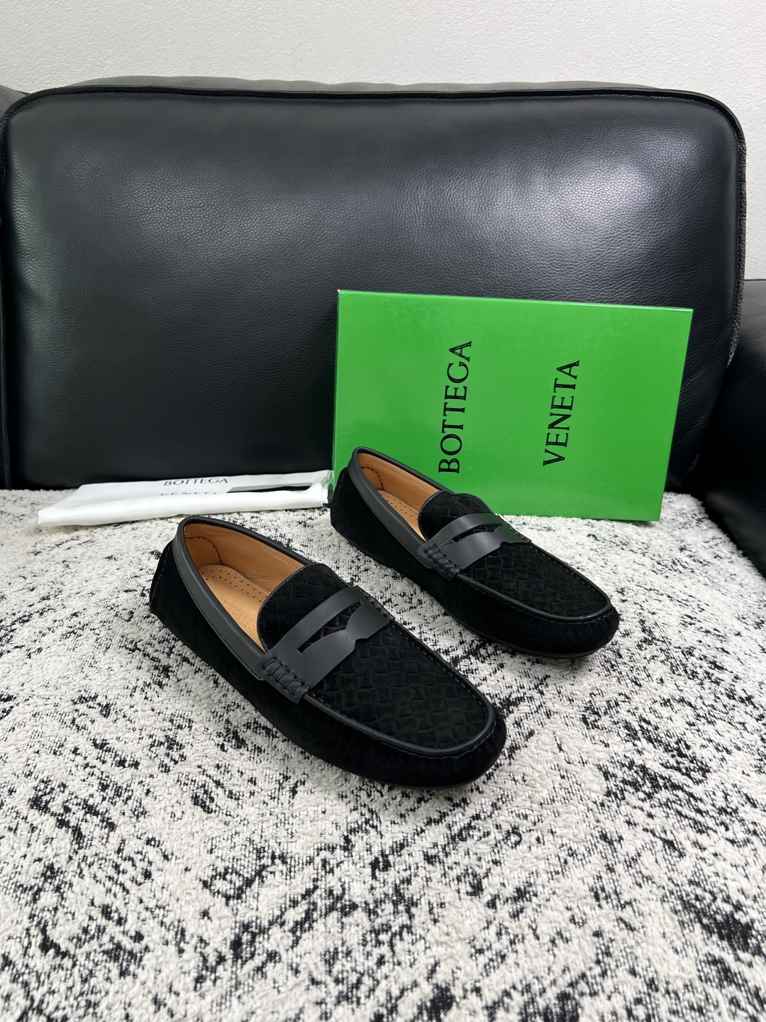 BOTTEGA VENETA 高品质 顶级工艺品 葆蝶家 豆豆豆专柜同步,鞋面意大利进口编织牛皮面料,透气牛皮 BOTTEGA VENETA 高品质 顶级工艺品 葆蝶家 豆豆豆专柜同步,鞋面意大利进口编织牛皮面料,透气牛皮