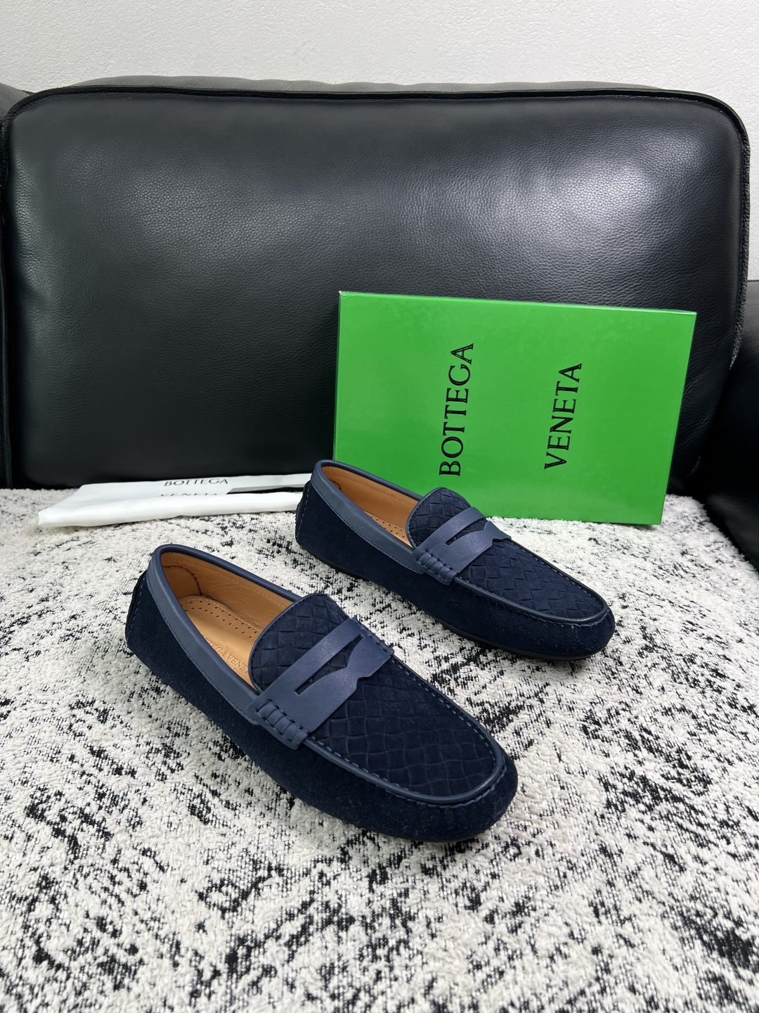 BOTTEGA VENETA 高品质 顶级工艺品 葆蝶家 豆豆豆专柜同步,鞋面意大利进口编织牛皮面料,透气牛皮 BOTTEGA VENETA 高品质 顶级工艺品 葆蝶家 豆豆豆专柜同步,鞋面意大利进口编织牛皮面料,透气牛皮
