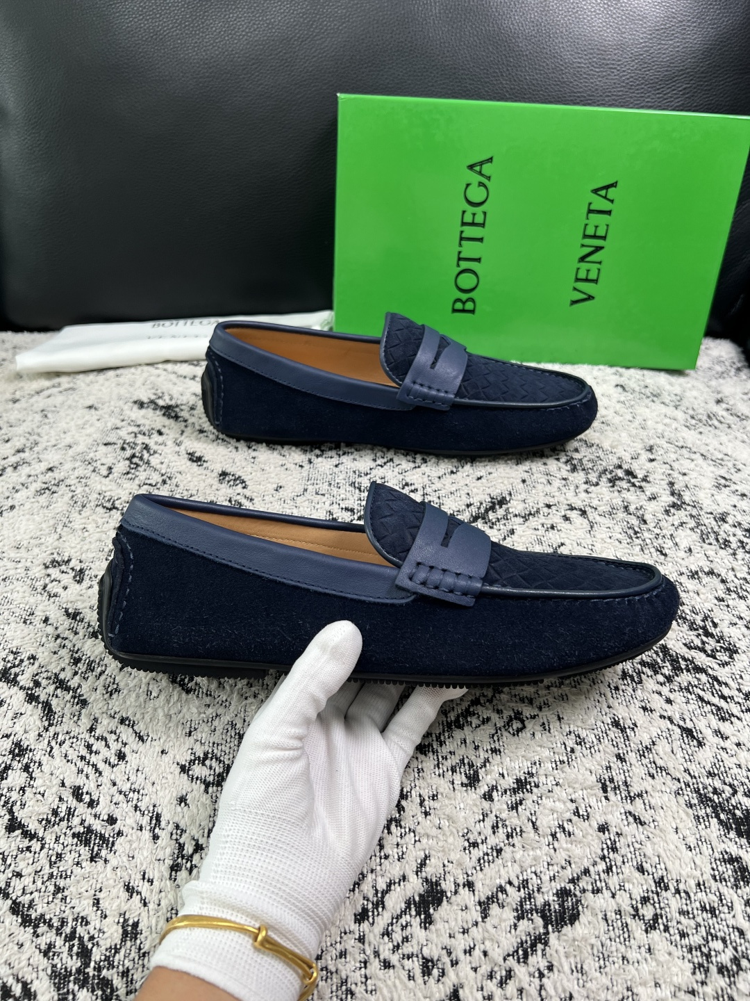 BOTTEGA  VENETA  高品质  顶级工艺品   葆蝶家 豆豆豆专柜同步，鞋面意大利进口编织牛皮面料，透气牛皮