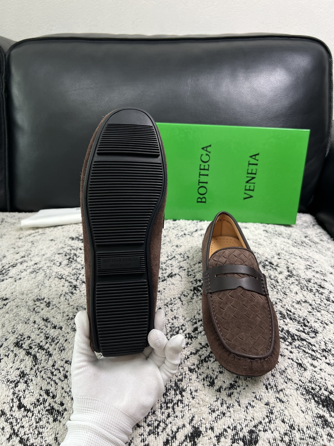 BOTTEGA  VENETA  高品质  顶级工艺品   葆蝶家 豆豆豆专柜同步，鞋面意大利进口编织牛皮面料，透气牛皮