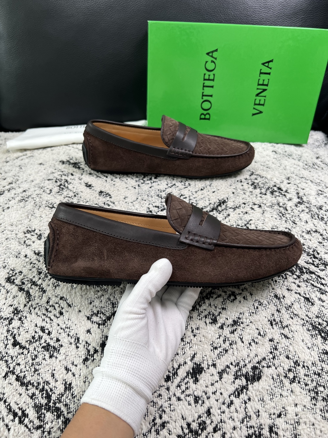 BOTTEGA  VENETA  高品质  顶级工艺品   葆蝶家 豆豆豆专柜同步，鞋面意大利进口编织牛皮面料，透气牛皮