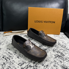 Lv 高品质 顶级工艺品 路易威登,豆豆鞋专柜同步,鞋面意大利进口,高品质拼接缤纷色彩复杂工艺品,进口牛皮里垫柔软 Lv 高品质 顶级工艺品 路易威登,豆豆鞋专柜同步,鞋面意大利进口,高品质拼接缤纷色彩复杂工艺品,进口牛皮里垫柔软