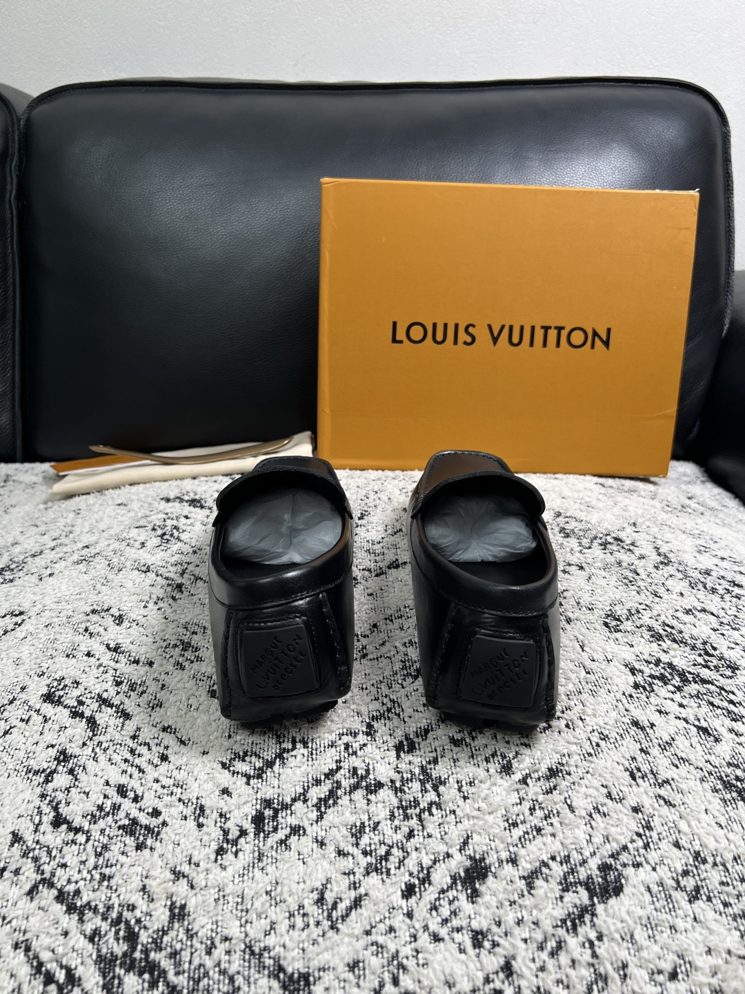 Lv  高品质  顶级工艺品  路易威登，豆豆鞋专柜同步，鞋面意大利进口，高品质拼接缤纷色彩复杂工艺品，进口牛皮里垫柔软