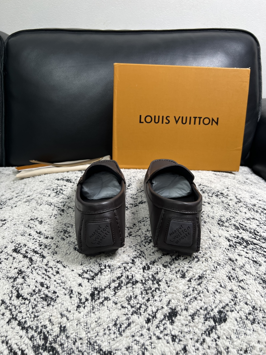 Lv  高品质  顶级工艺品  路易威登，豆豆鞋专柜同步，鞋面意大利进口，高品质拼接缤纷色彩复杂工艺品，进口牛皮里垫柔软