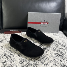 PRADA 高品质 顶级工艺品 普拉达 专柜同步 原厂配置,意大利进口原版牛皮面料,透气舒适进口水染牛里垫,鞋底:原 PRADA 高品质 顶级工艺品 普拉达 专柜同步 原厂配置,意大利进口原版牛皮面料,透气舒适进口水染牛里垫,鞋底:原