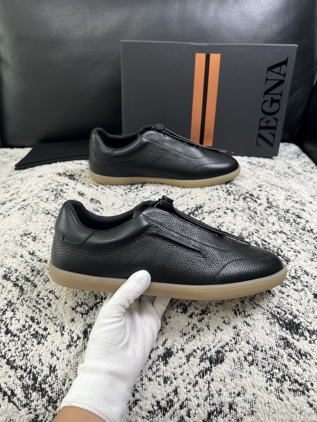 ⚠️只换码不退⚠️   Zegna  高品质  顶级工艺品  杰尼亚  专柜新款原厂配置，意大利进口牛皮面料，进口牛里垫