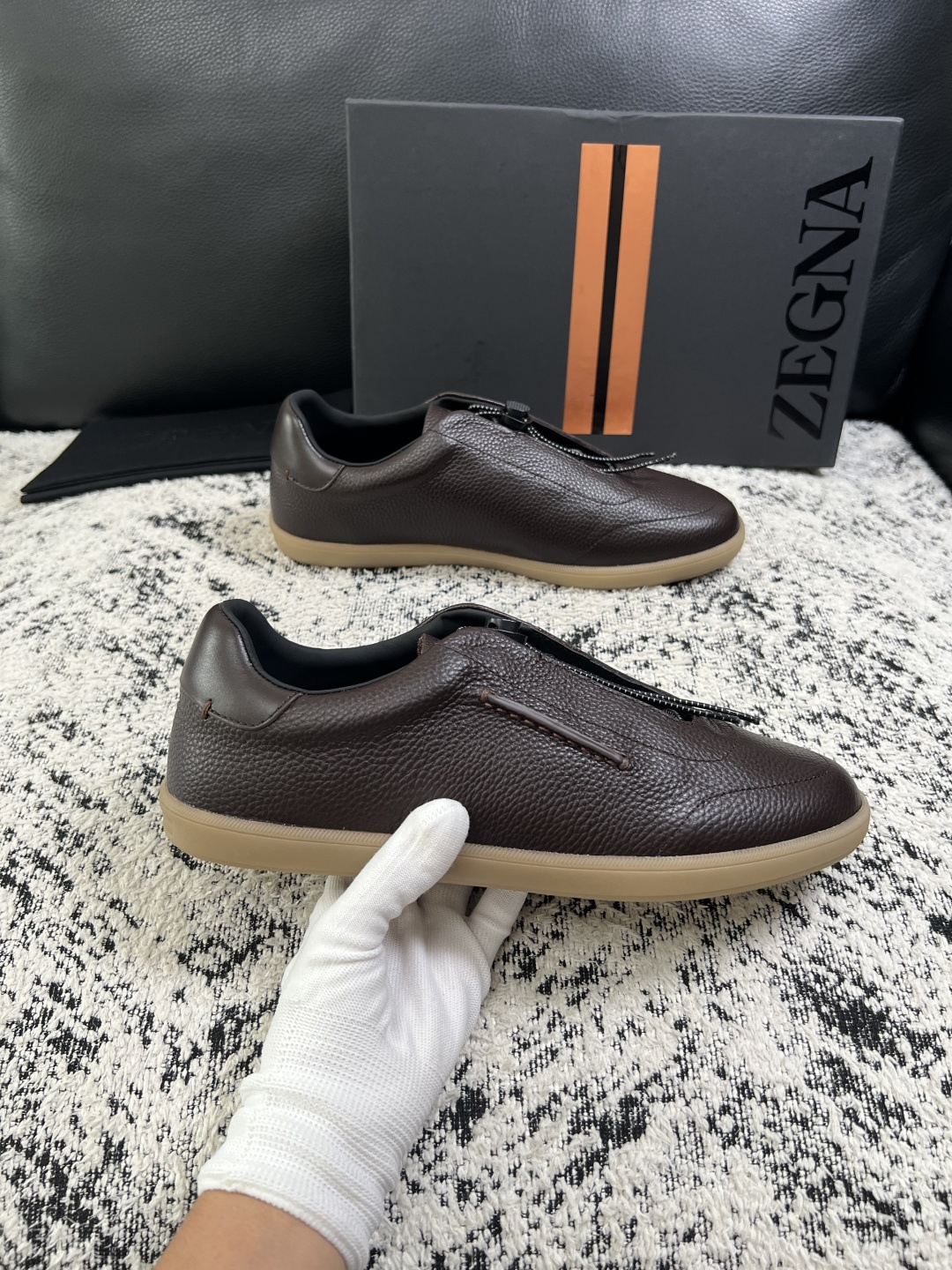 ⚠️只换码不退⚠️   Zegna  高品质  顶级工艺品  杰尼亚  专柜新款原厂配置，意大利进口牛皮面料，进口牛里垫