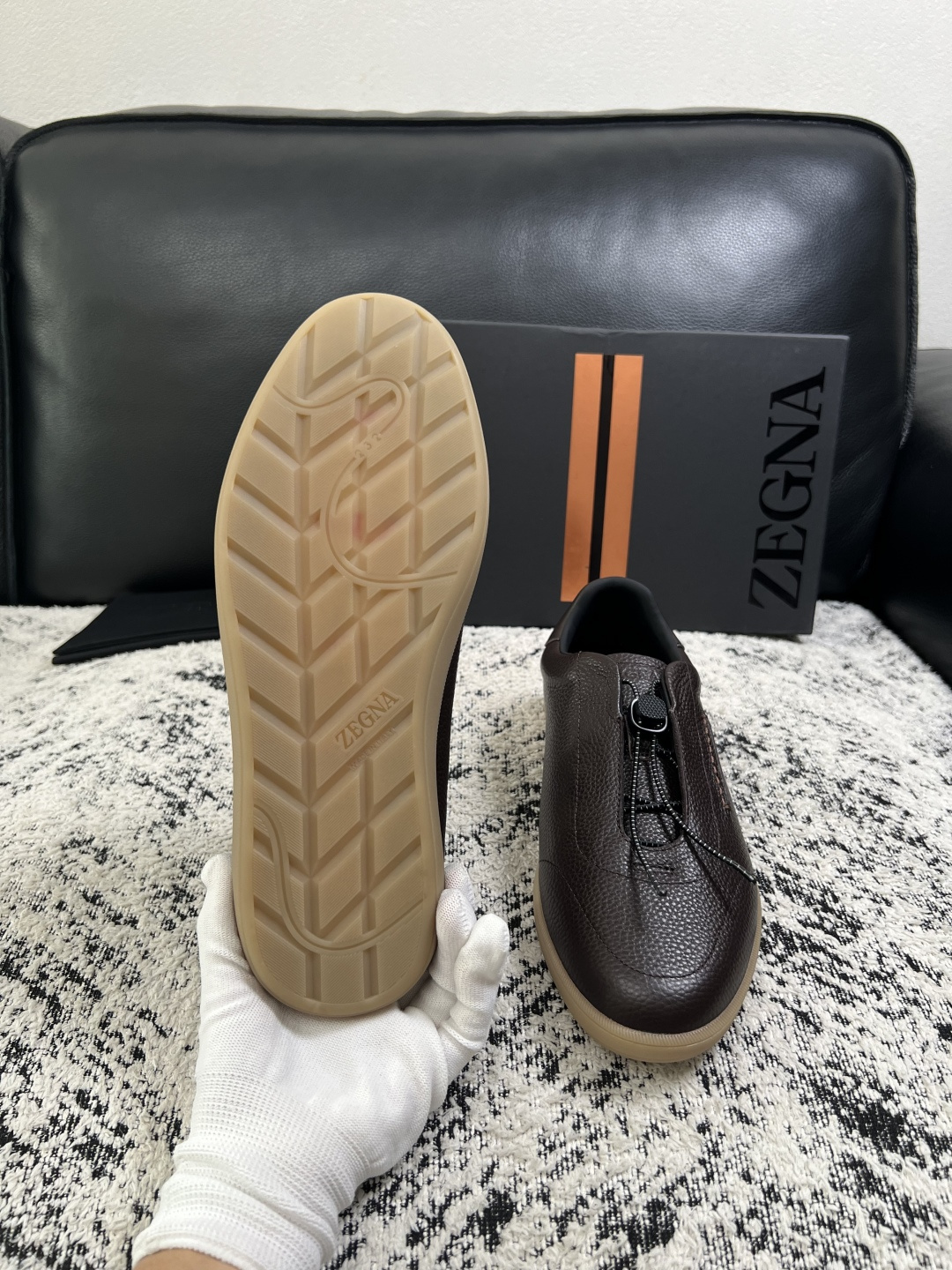 ⚠️只换码不退⚠️   Zegna  高品质  顶级工艺品  杰尼亚  专柜新款原厂配置，意大利进口牛皮面料，进口牛里垫