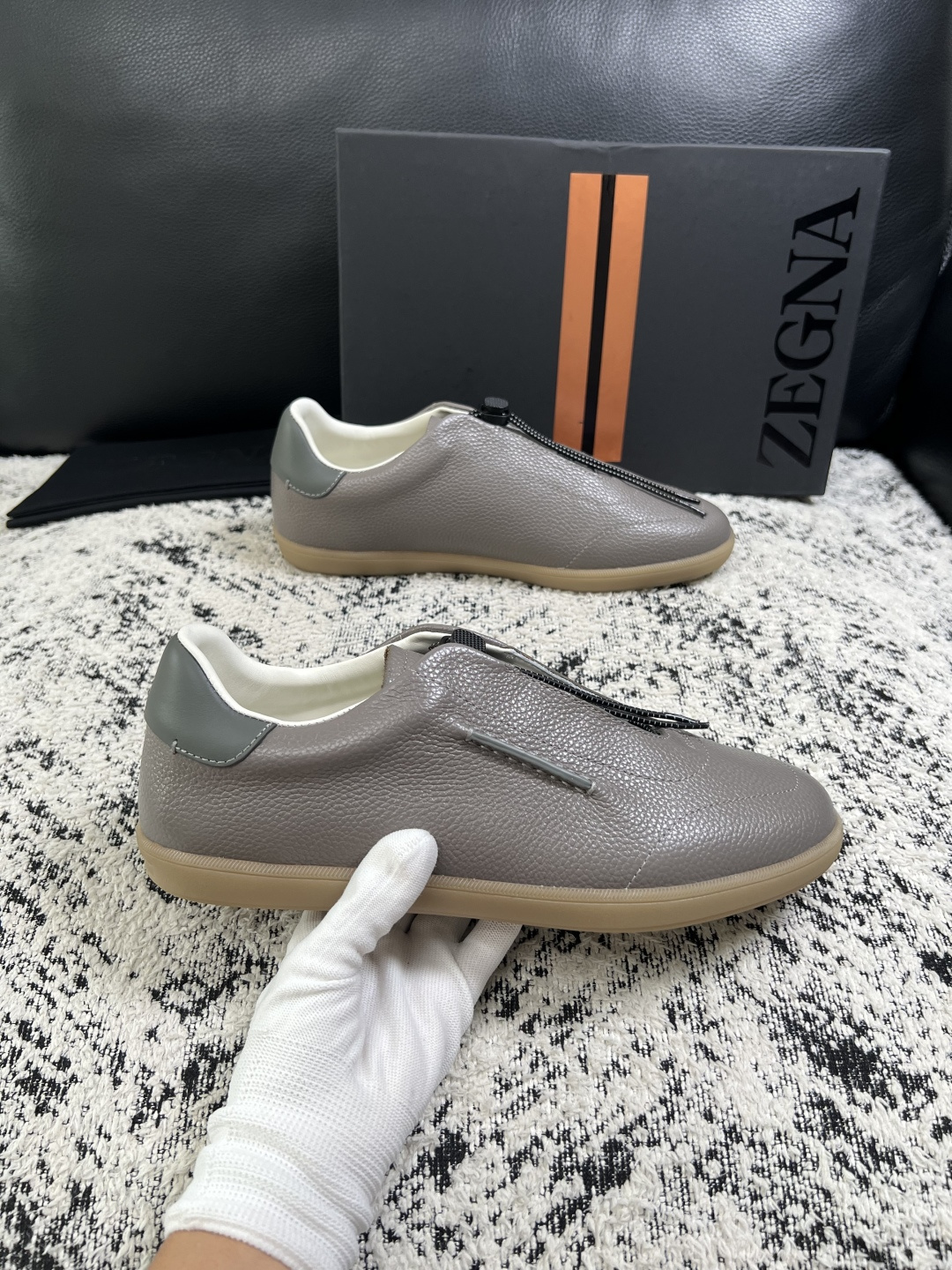 ⚠️只换码不退⚠️   Zegna  高品质  顶级工艺品  杰尼亚  专柜新款原厂配置，意大利进口牛皮面料，进口牛里垫