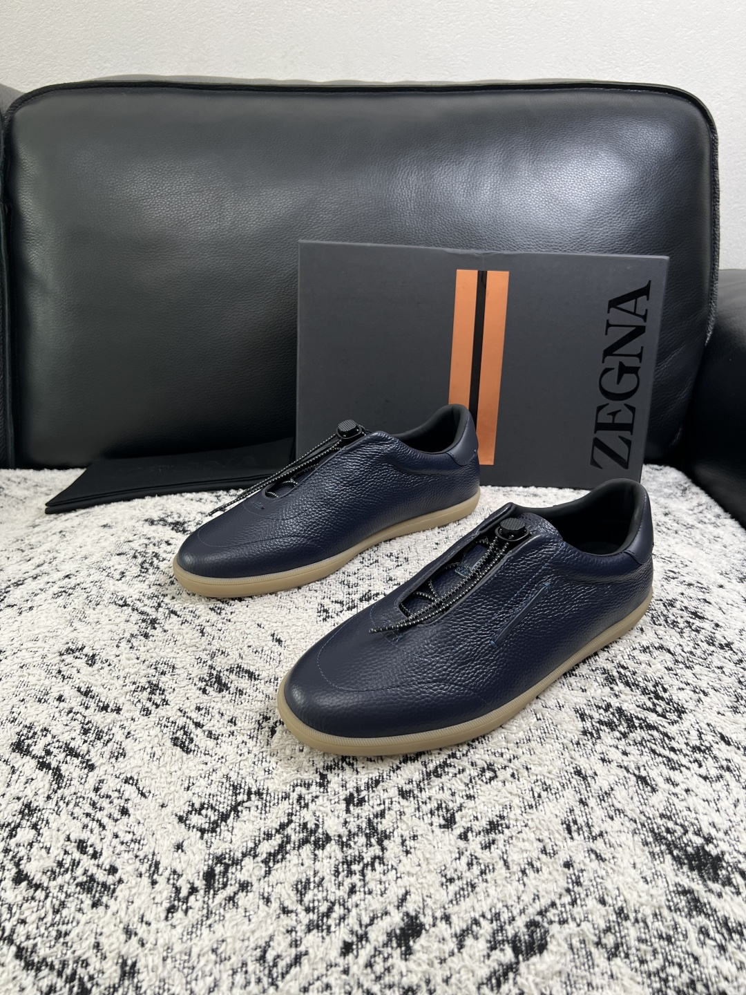 ⚠️只换码不退⚠️   Zegna  高品质  顶级工艺品  杰尼亚  专柜新款原厂配置，意大利进口牛皮面料，进口牛里垫