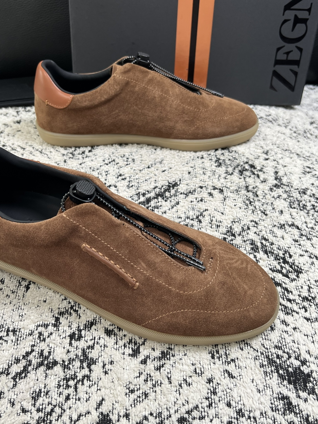 ⚠️只换码不退⚠️   Zegna  高品质  顶级工艺品  杰尼亚  专柜新款原厂配置，意大利进口牛皮面料，进口牛里垫