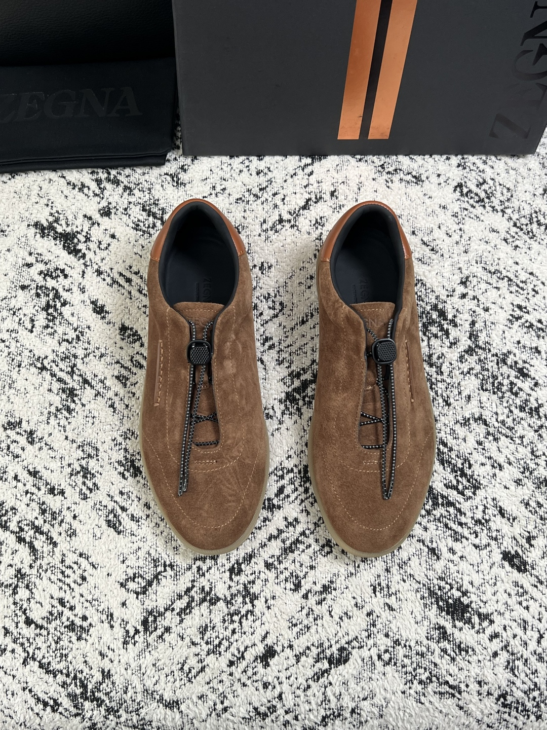 ⚠️只换码不退⚠️   Zegna  高品质  顶级工艺品  杰尼亚  专柜新款原厂配置，意大利进口牛皮面料，进口牛里垫