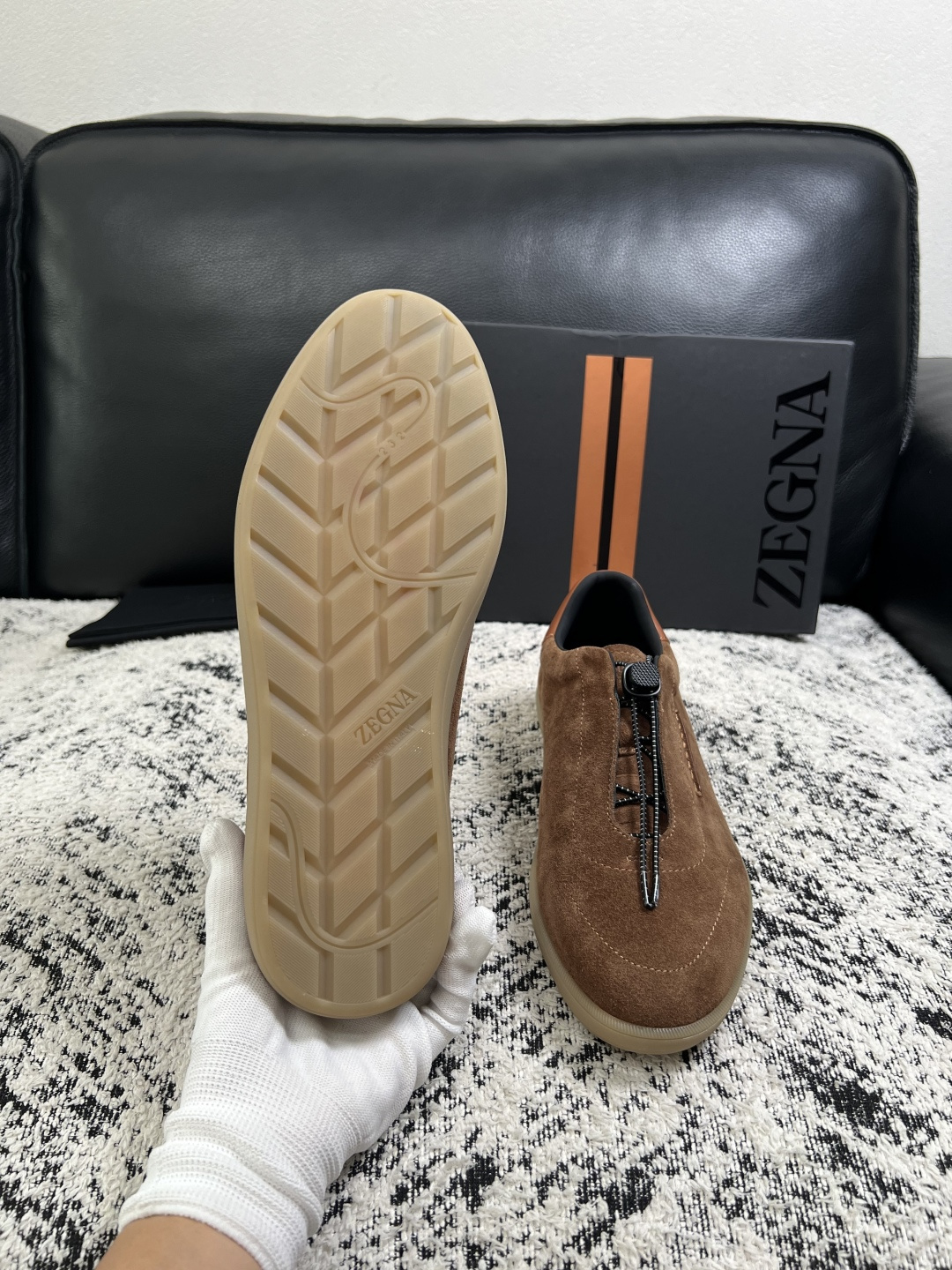 ⚠️只换码不退⚠️   Zegna  高品质  顶级工艺品  杰尼亚  专柜新款原厂配置，意大利进口牛皮面料，进口牛里垫