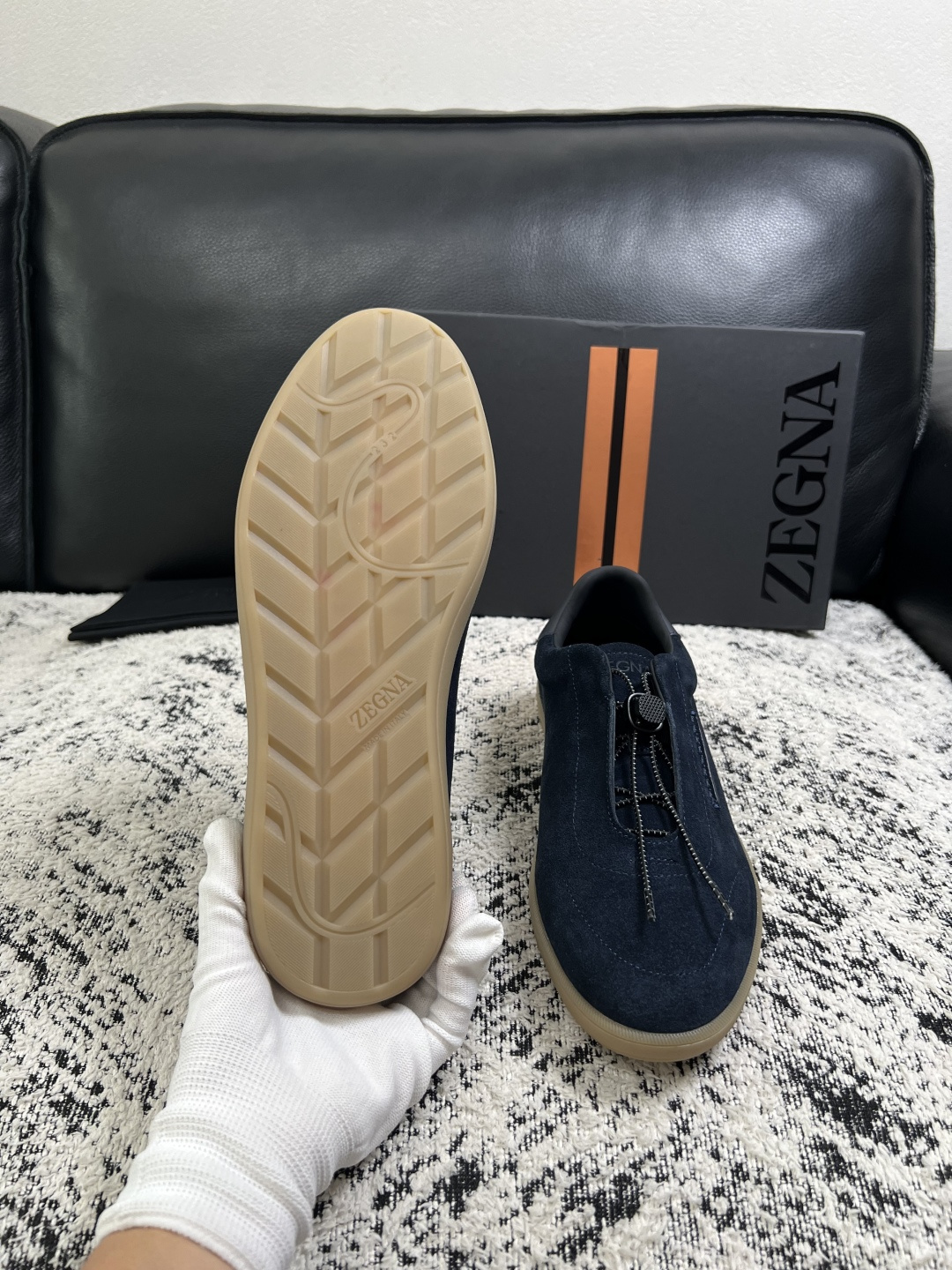 ⚠️只换码不退⚠️   Zegna  高品质  顶级工艺品  杰尼亚  专柜新款原厂配置，意大利进口牛皮面料，进口牛里垫