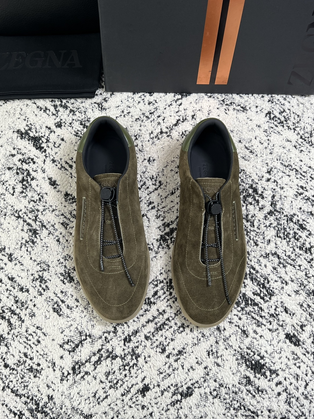 ⚠️只换码不退⚠️   Zegna  高品质  顶级工艺品  杰尼亚  专柜新款原厂配置，意大利进口牛皮面料，进口牛里垫