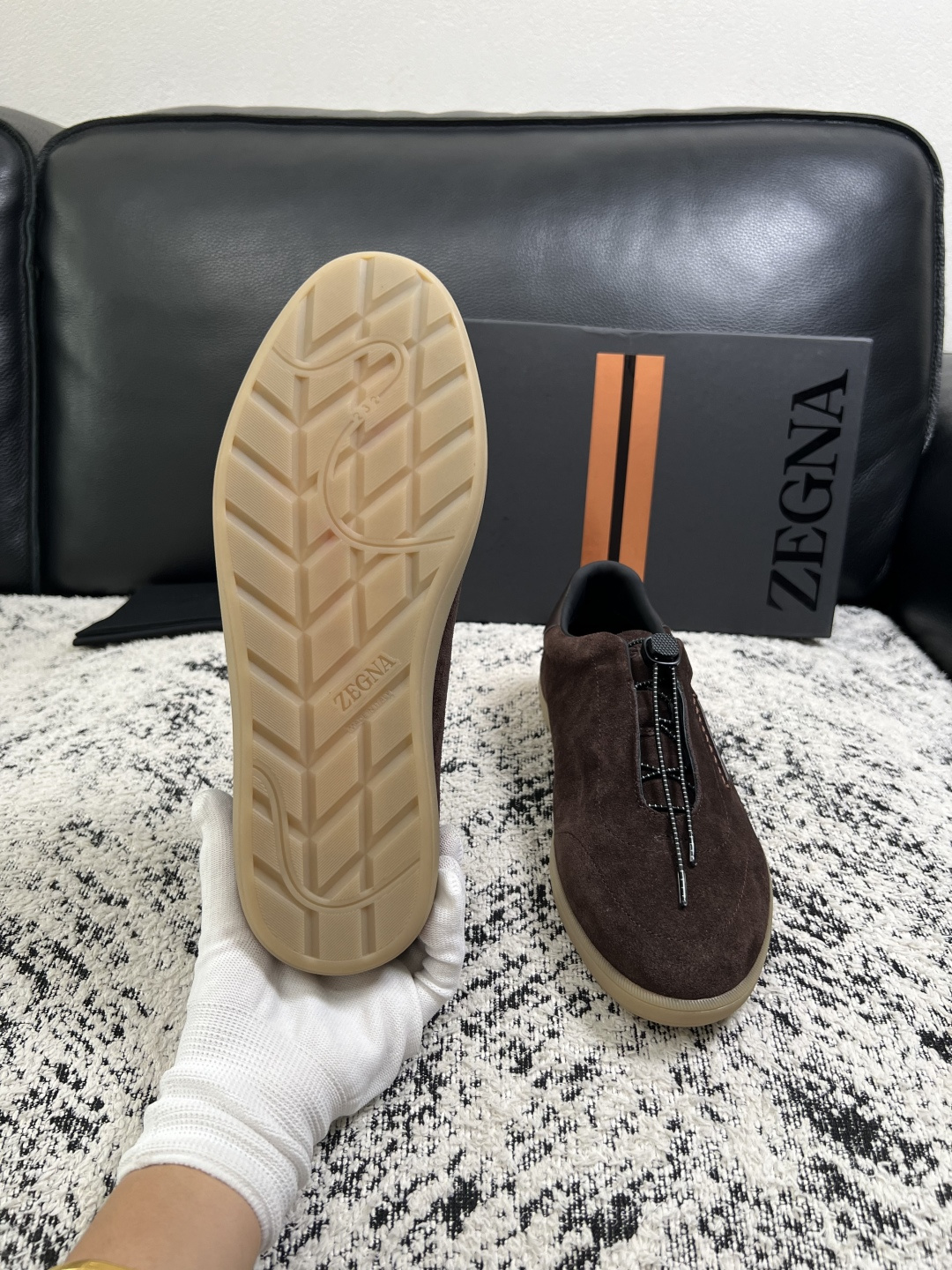 ⚠️只换码不退⚠️   Zegna  高品质  顶级工艺品  杰尼亚  专柜新款原厂配置，意大利进口牛皮面料，进口牛里垫