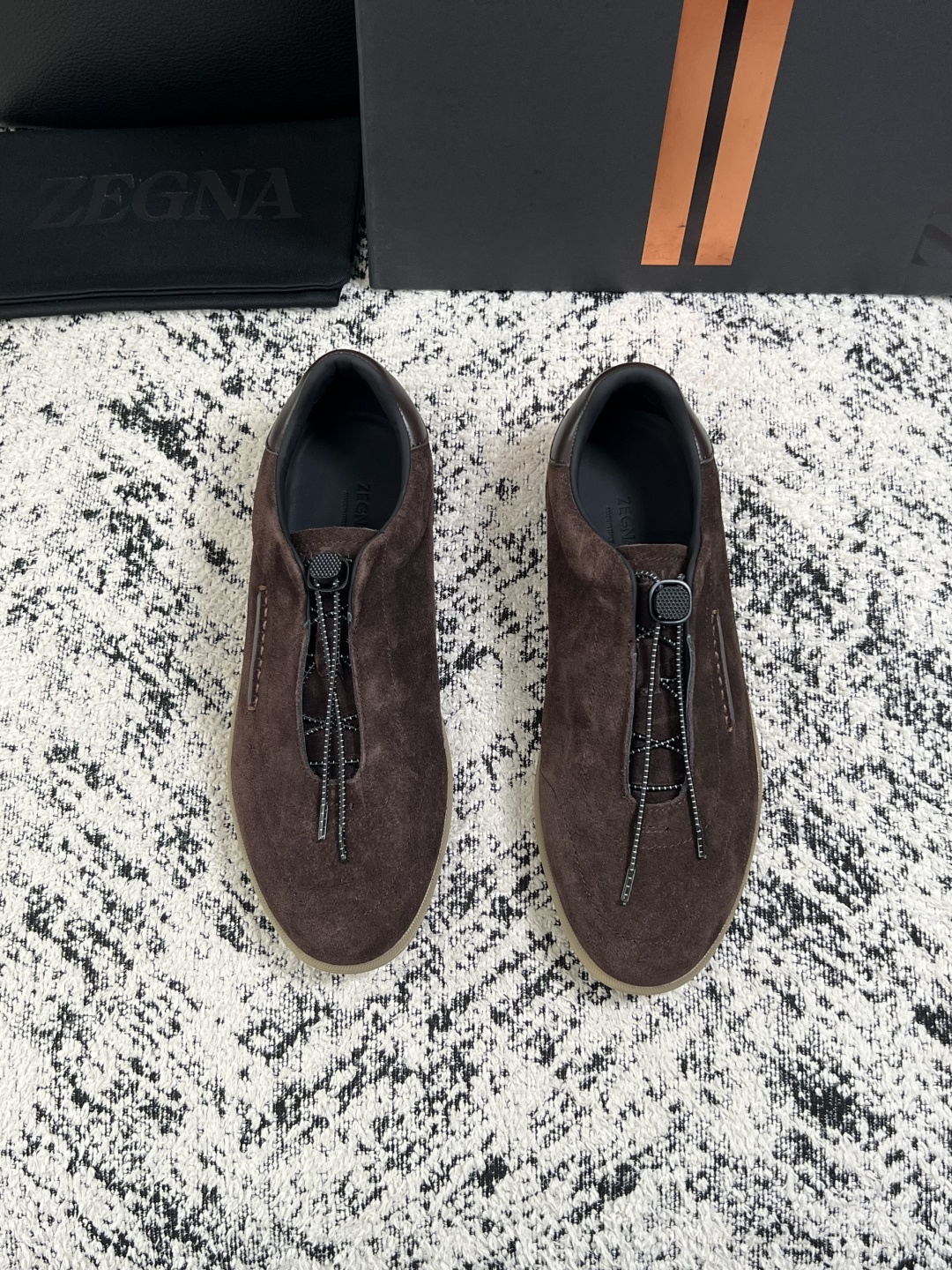 ⚠️只换码不退⚠️   Zegna  高品质  顶级工艺品  杰尼亚  专柜新款原厂配置，意大利进口牛皮面料，进口牛里垫
