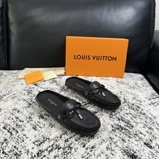 Lv 高品质 顶级工艺品 路易威登,豆豆鞋专柜同步,鞋面意大利进口,高品质拼接缤纷色彩复杂工艺品,进口牛皮里垫柔软 Lv 高品质 顶级工艺品 路易威登,豆豆鞋专柜同步,鞋面意大利进口,高品质拼接缤纷色彩复杂工艺品,进口牛皮里垫柔软