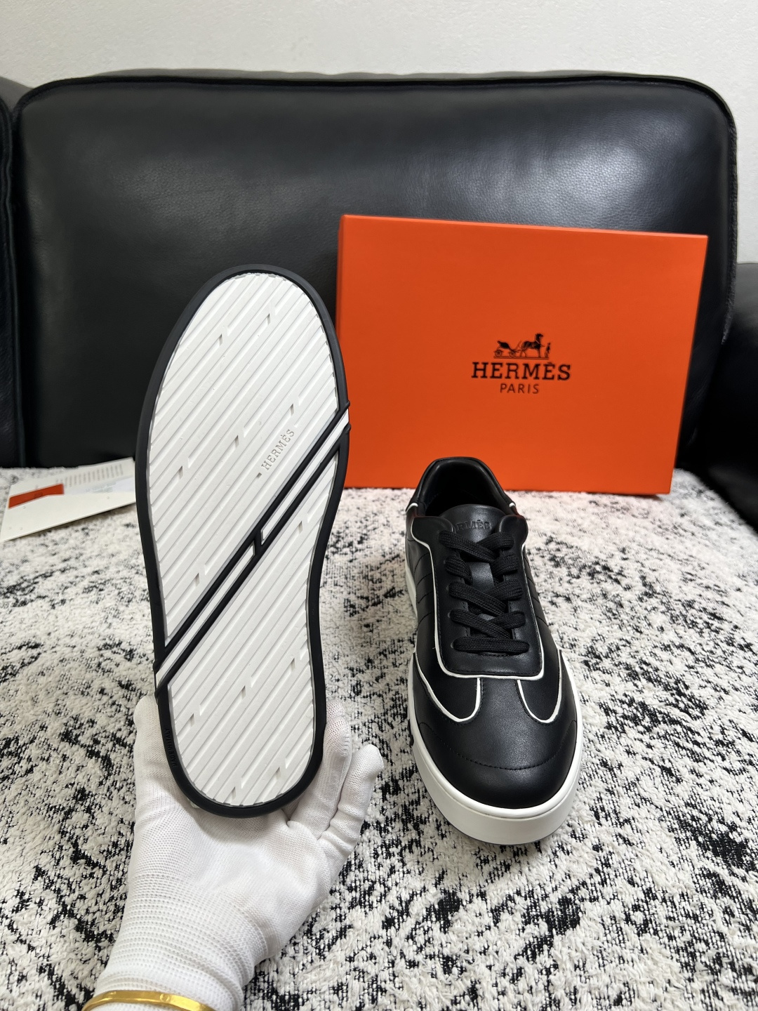 Hermes  高品质  顶级工艺品  爱马仕 专柜同步发售原厂配置，意大利进口原版牛皮面料，高品质拼接工艺，全进口水染