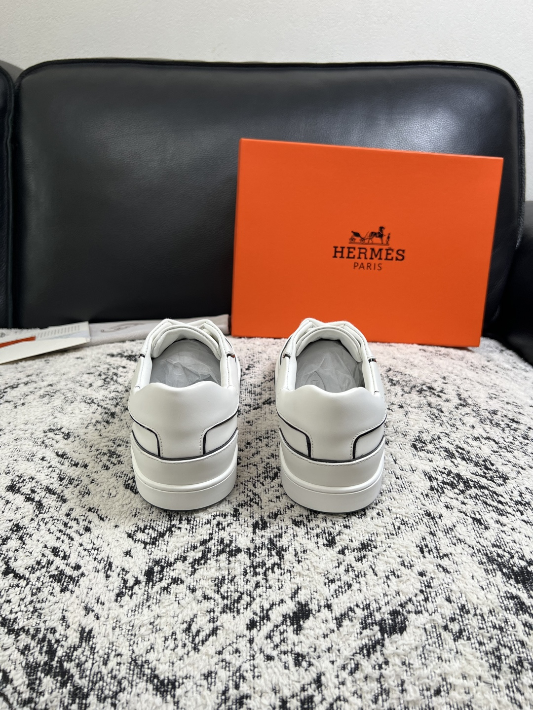 Hermes  高品质  顶级工艺品  爱马仕 专柜同步发售原厂配置，意大利进口原版牛皮面料，高品质拼接工艺，全进口水染