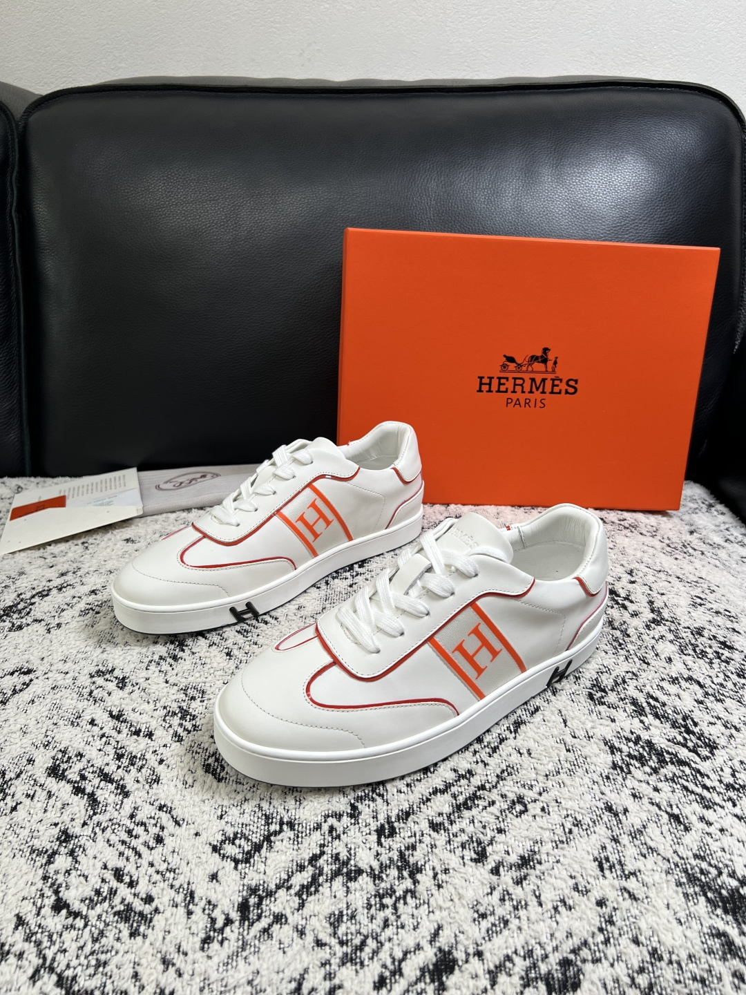 Hermes  高品质  顶级工艺品  爱马仕 专柜同步发售原厂配置，意大利进口原版牛皮面料，高品质拼接工艺，全进口水染
