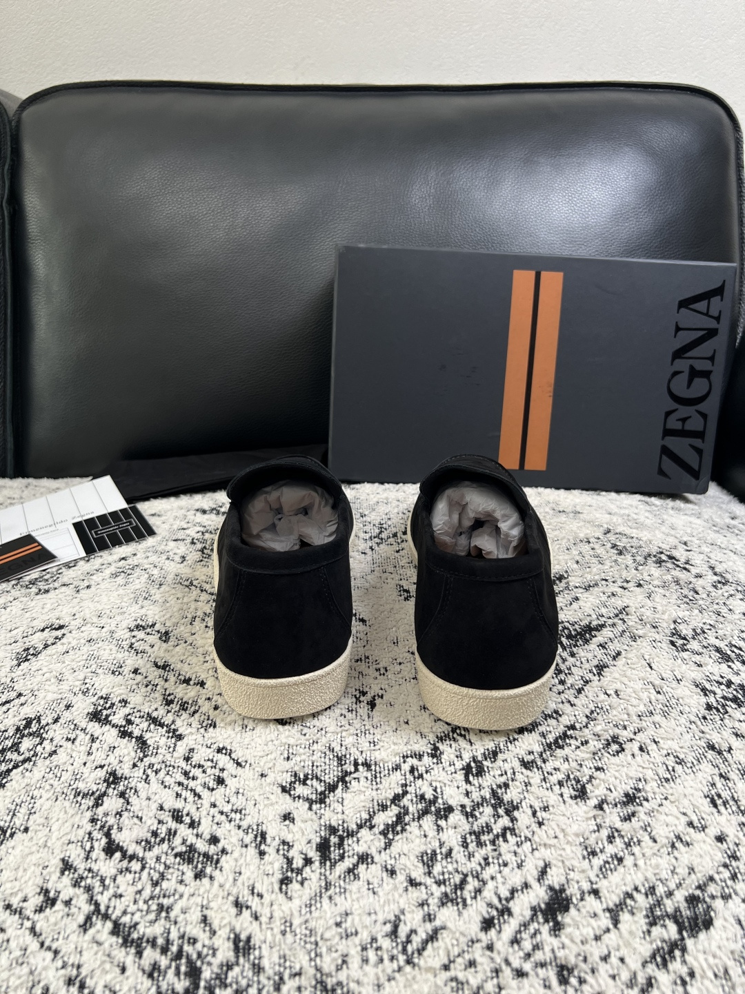 Zegna  高品质  顶级工艺品  杰尼亚  专柜新款原厂配置，意大利进口牛皮面料，进口牛里垫，透气舒适，鞋底：原厂特