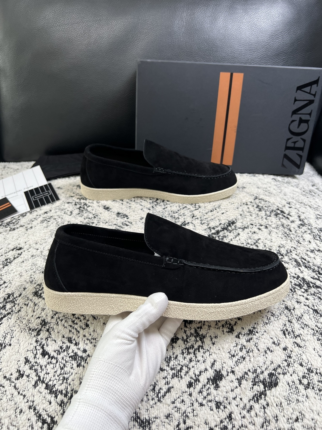 Zegna  高品质  顶级工艺品  杰尼亚  专柜新款原厂配置，意大利进口牛皮面料，进口牛里垫，透气舒适，鞋底：原厂特