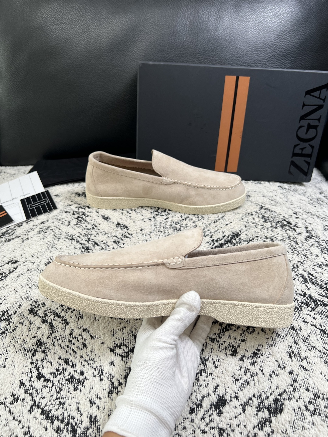 Zegna  高品质  顶级工艺品  杰尼亚  专柜新款原厂配置，意大利进口牛皮面料，进口牛里垫，透气舒适，鞋底：原厂特