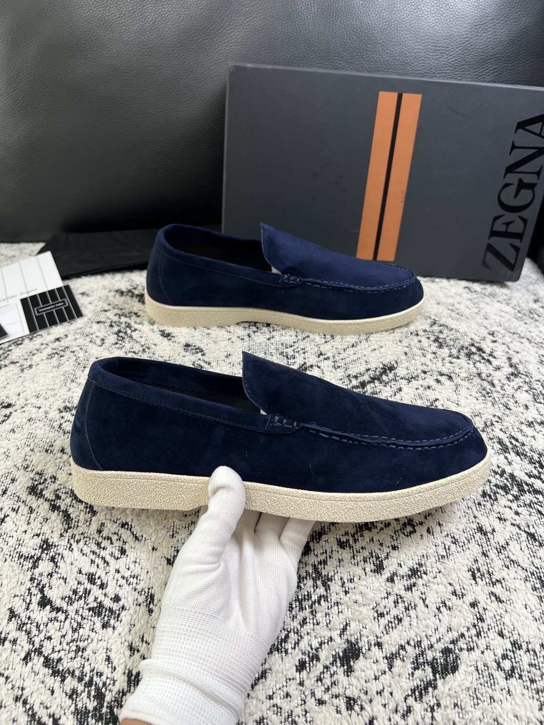 Zegna  高品质  顶级工艺品  杰尼亚  专柜新款原厂配置，意大利进口牛皮面料，进口牛里垫，透气舒适，鞋底：原厂特