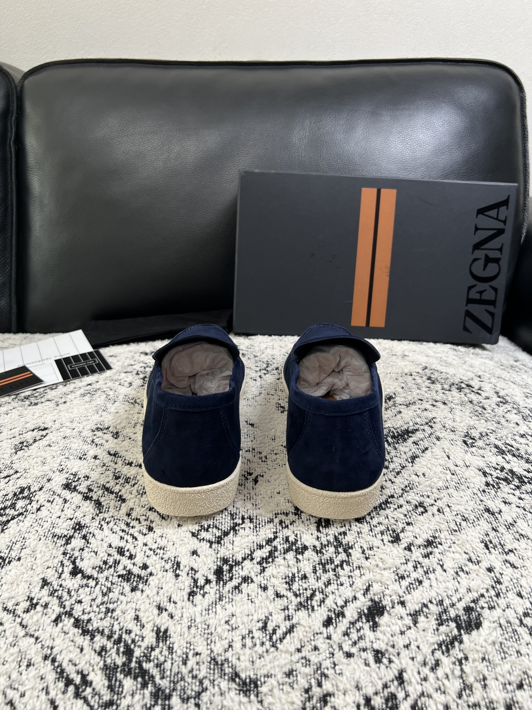 Zegna  高品质  顶级工艺品  杰尼亚  专柜新款原厂配置，意大利进口牛皮面料，进口牛里垫，透气舒适，鞋底：原厂特
